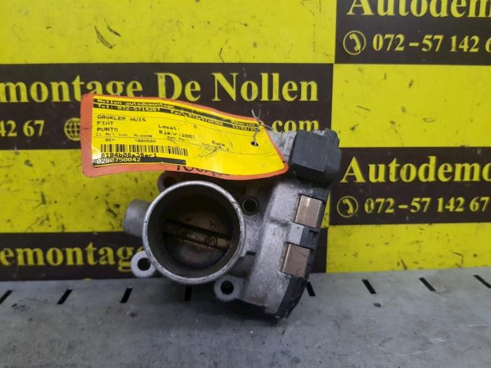 Begagnade Spjällhus Fiat Punto II (188) Pris € 45,00 Marginaltabell erbjuds av autodemontage denollen