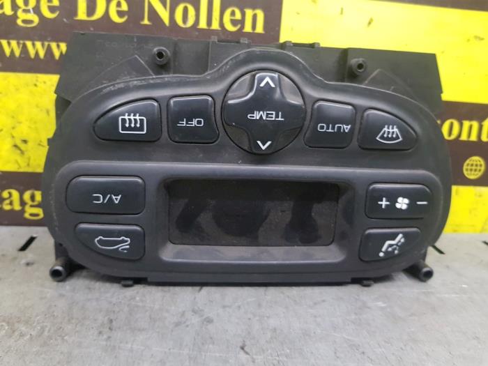 Heater control panel from a Peugeot 307 (3A/C/D) 1.6 16V 2003