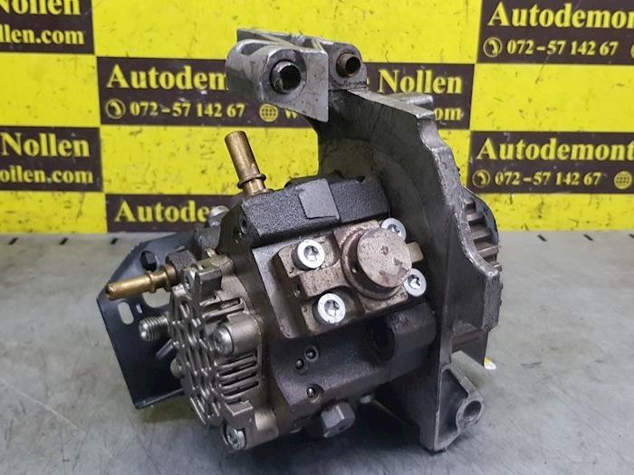 Pompe d'injection de carburant haute pression