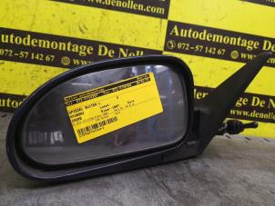 Used Wing mirror, left Hyundai Coupe 1.6 16V Price € 25,00 Margin scheme offered by de Nollen autorecycling