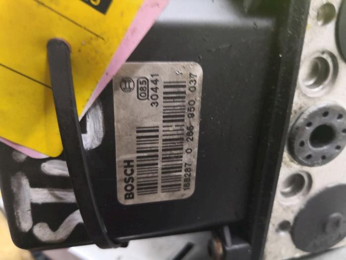 Begagnade ABS-pump Fiat Stilo (192A/B) Pris € 106,00 Marginaltabell erbjuds av autodemontage denollen