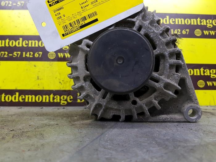 Begagnade Dynamo Kia Ceed Pris € 82,28 Inklusive moms erbjuds av autodemontage denollen