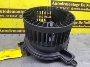 Usados Motor de ventilador de calefactor Peugeot 306 (7A/C/S) 1.4 Precio € 45,00 Norma de margen ofrecido por de Nollen autorecycling