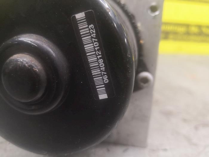Used ABS pump Renault Twingo (C06) Price € 86,00 Margin scheme offered by autodemontage denollen
