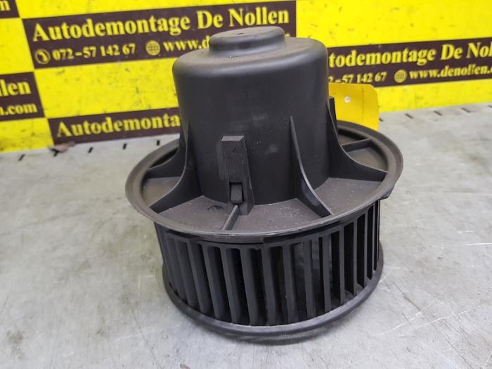 Heating and ventilation fan motor from a Ford Mondeo II  2000