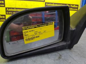Used Wing mirror, left Kia Carens I Price € 30,00 Margin scheme offered by de Nollen autorecycling