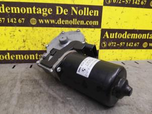 Used Front wiper motor Landrover Vogue Price € 121,00 Inclusive VAT offered by de Nollen autorecycling