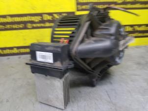 Used Heating and ventilation fan motor Opel Movano Combi 2.5 DTI Price € 45,00 Margin scheme offered by de Nollen autorecycling