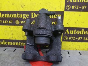 Used Rear brake calliper, right Chrysler Voyager/Grand Voyager (RG) 2.5 CRD Price € 50,00 Margin scheme offered by de Nollen autorecycling
