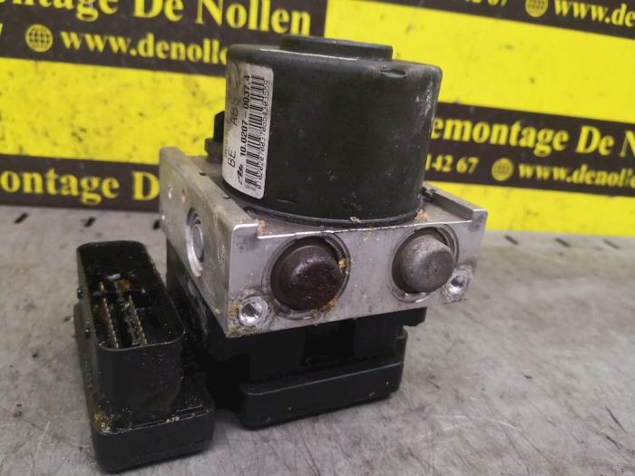 Begagnade ABS-pump Citroen C3 (FC/FL/FT) 1.1 Bivalent Pris € 150,00 Marginaltabell erbjuds av autodemontage denollen