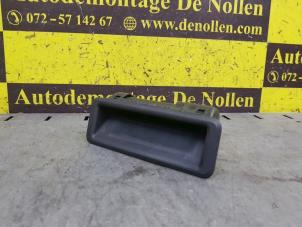 Used Tailgate handle BMW 1 serie (E82) 118d 16V Price € 35,00 Margin scheme offered by de Nollen autorecycling