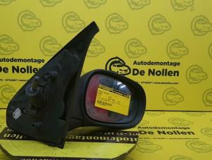 Used Wing mirror, right Renault Clio II (BB/CB) 1.2 GPL Price € 25,00 Margin scheme offered by de Nollen autorecycling