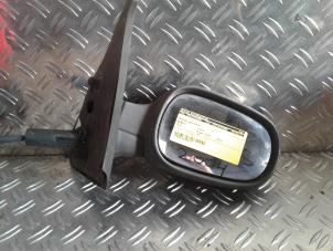 Used Wing mirror, right Renault Clio II (BB/CB) 1.2 16V Price € 35,00 Margin scheme offered by de Nollen autorecycling