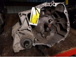 Used Gearbox Renault Clio Price € 423,50 Inclusive VAT offered by de Nollen autorecycling