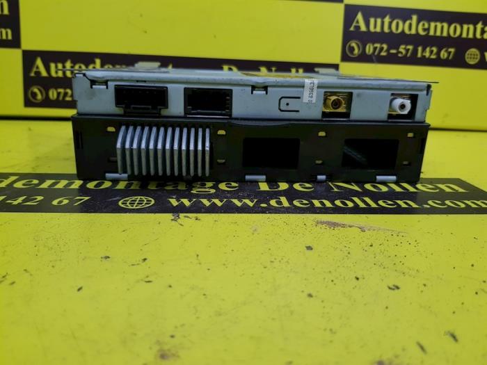Gebrauchte Radio Modul Audi A8 (D3) Preis € 272,25 Mit Mehrwertsteuer angeboten von autodemontage denollen