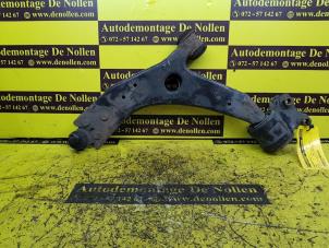 Used Front upper wishbone, left Ford Focus Price on request offered by de Nollen autorecycling