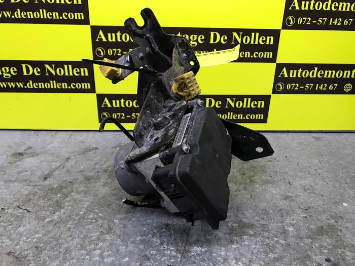 Gebrauchte ABS Pumpe Alfa Romeo 147 (937) 1.6 HP Twin Spark 16V Preis € 43,00 Margenregelung angeboten von autodemontage denollen