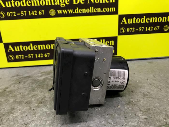 Begagnade ABS-pump Peugeot 207/207+ (WA/WC/WM) Pris € 181,50 Inklusive moms erbjuds av autodemontage denollen