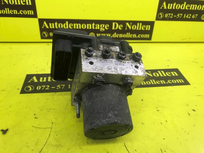 Begagnade ABS-pump Audi A4 (B7) 1.8 T 20V Pris € 52,03 Inklusive moms erbjuds av autodemontage denollen
