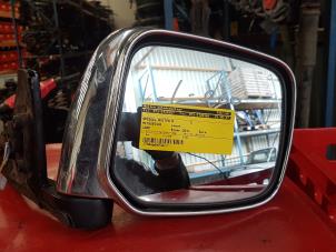 Usagé Rétroviseur extérieur droit Mitsubishi L200 Prix € 125,00 Règlement à la marge proposé par de Nollen autorecycling