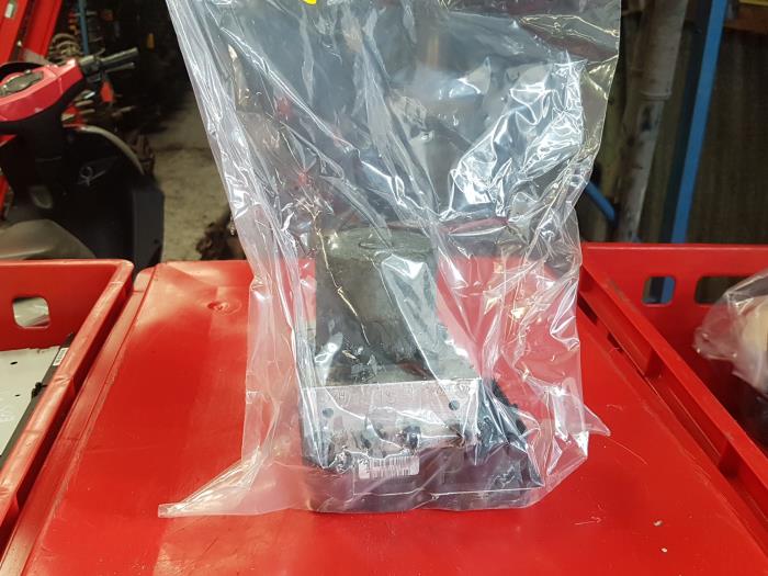Gebrauchte ABS Pumpe Audi A5 (8T3) 3.0 TDI V6 24V Quattro Preis € 150,00 Margenregelung angeboten von autodemontage denollen