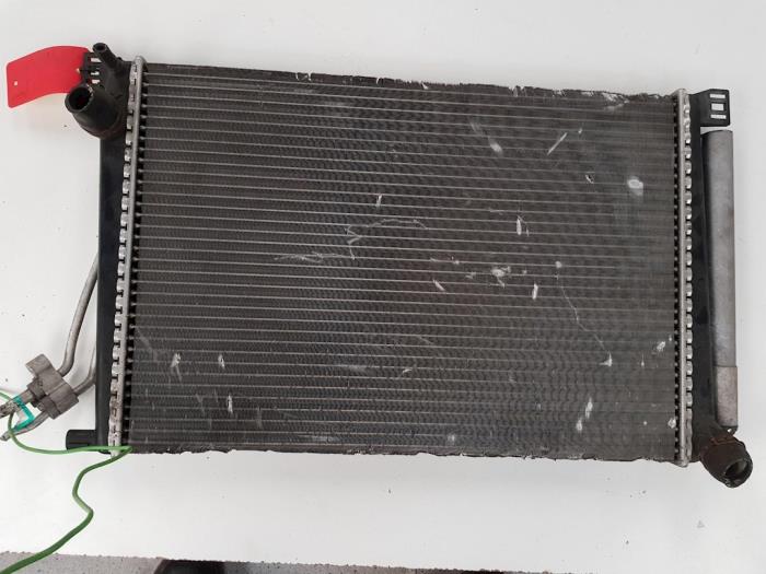 Radiator from a MINI Clubman (R55) 1.6 16V Cooper 2010