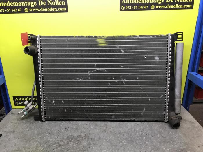 Radiator from a MINI Clubman (R55) 1.6 16V Cooper 2010