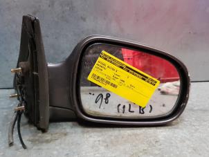 Used Wing mirror, right Daihatsu Sirion/Storia (M1) 1.0 12V Price € 25,00 Margin scheme offered by de Nollen autorecycling