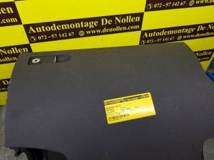 Usagé Boîte à gants Mercedes C (W204) 1.6 C-180K 16V BlueEfficiency Prix € 121,00 Prix TTC proposé par de Nollen autorecycling