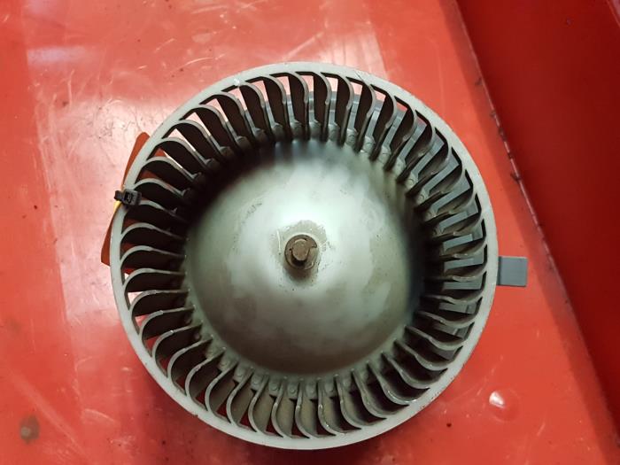 Heating and ventilation fan motor from a Daewoo Matiz 0.8 2005