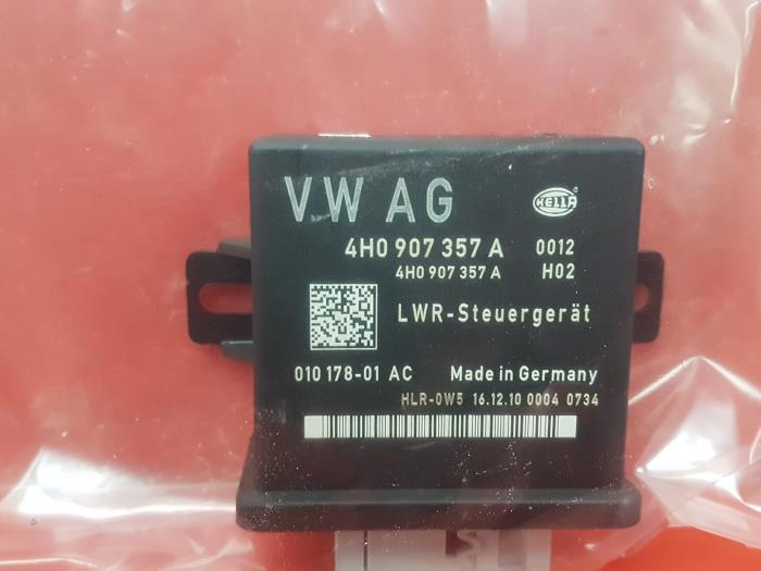 Module (miscellaneous) from a Audi A8 (D4)  2011