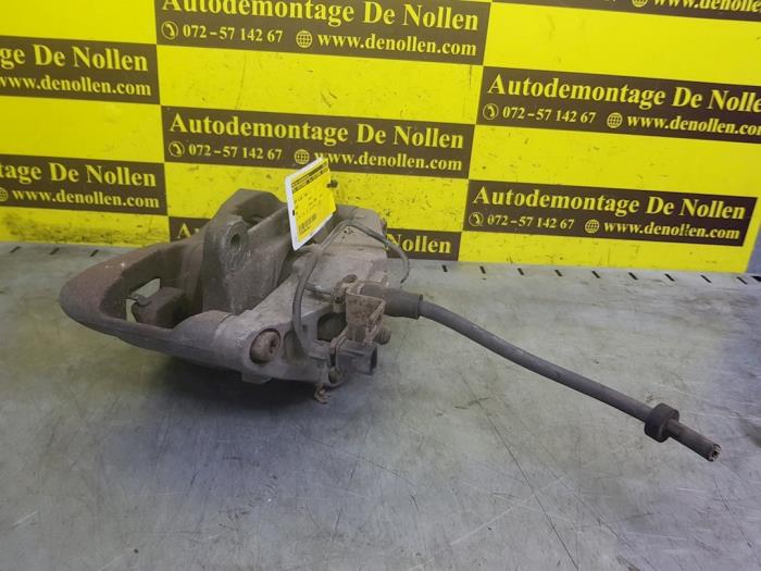 Gebrauchte Bremszange links vorne Audi A4 (B7) 1.6 Preis € 36,00 Margenregelung angeboten von autodemontage denollen