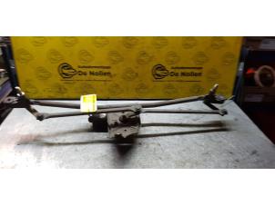 Used Wiper module Ford Transit Price on request offered by de Nollen autorecycling