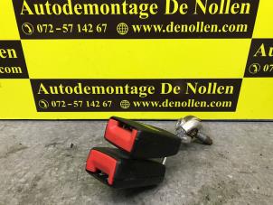 Używane Napinacz pasa bezpieczenstwa lewy tyl Volkswagen Golf Cena € 40,00 Procedura marży oferowane przez de Nollen autorecycling