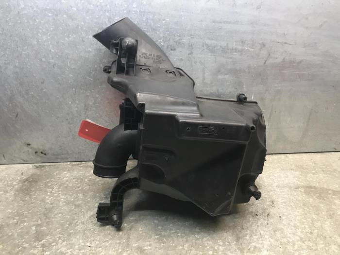 Begagnade Luftfilterhus Ford C-Max Pris € 68,00 Marginaltabell erbjuds av autodemontage denollen