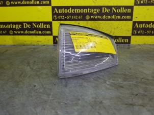 Used Indicator, right Renault Clio Price € 15,00 Margin scheme offered by de Nollen autorecycling