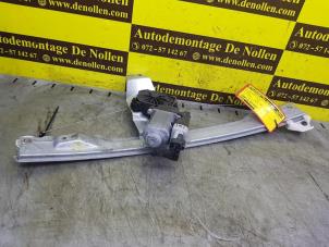 Begagnade Fönstermekanism för bakre dörr, 4-dörrars, höger Citroen C4 Grand Picasso (UA) 1.6 HDiF 16V 110 Pris € 75,00 Marginaltabell erbjuds av de Nollen autorecycling