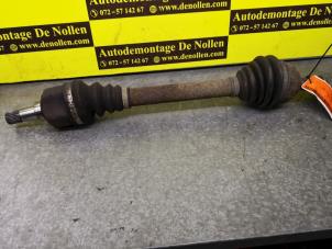 Used Front drive shaft, left Peugeot 207 Price € 90,75 Inclusive VAT offered by de Nollen autorecycling
