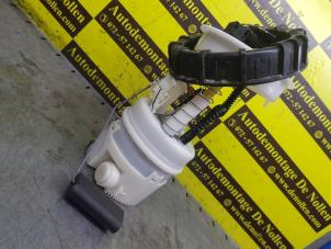Used Electric fuel pump BMW Mini One/Cooper (R50) 1.4 16V One Price € 125,00 Margin scheme offered by de Nollen autorecycling