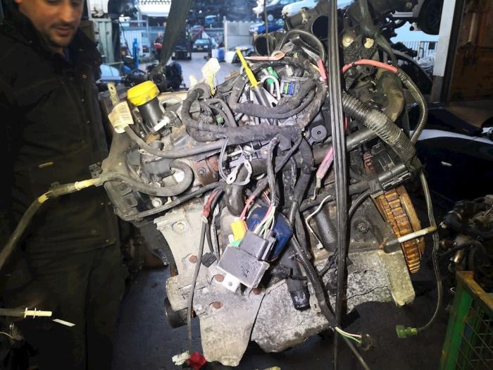 Used Engine Renault Clio Price € 1.034,55 Inclusive VAT offered by autodemontage denollen