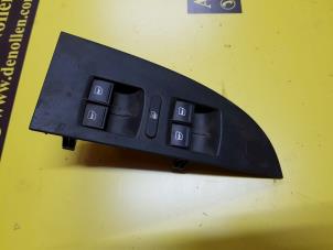 Used Electric window switch Seat Leon (1P1) Price € 36,30 Inclusive VAT offered by de Nollen autorecycling