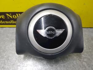 Usagé Airbag gauche (volant) BMW Mini One/Cooper (R50) 1.4 16V One Prix € 35,00 Règlement à la marge proposé par de Nollen autorecycling