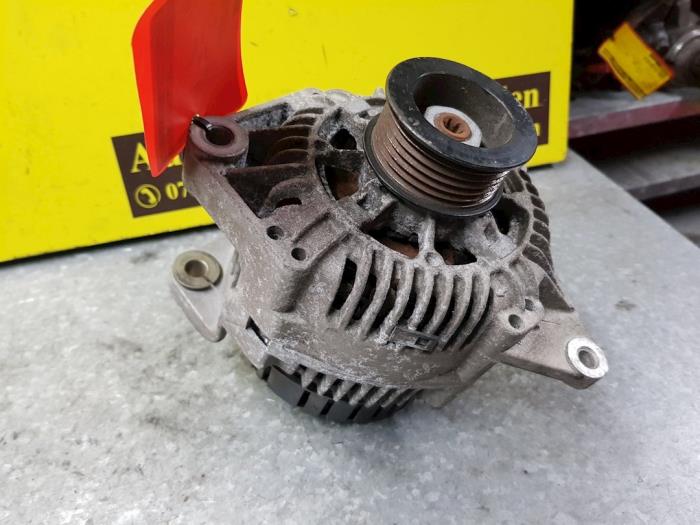 Begagnade Dynamo Renault Megane Pris € 45,00 Marginaltabell erbjuds av autodemontage denollen