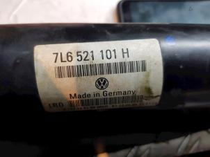 Used Intermediate shaft Audi Q7 (4LB) 3.0 TDI V6 24V Price € 302,50 Inclusive VAT offered by de Nollen autorecycling