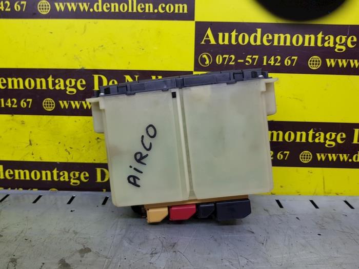 Używane Panel climatronic Volkswagen Golf IV (1J1) Cena € 54,00 Procedura marży oferowane przez autodemontage denollen