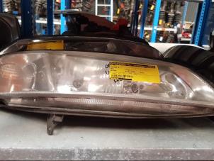 Used Headlight, right Opel Vectra Price € 30,00 Margin scheme offered by de Nollen autorecycling