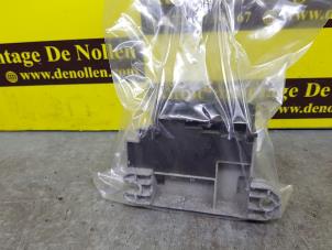 Used Ignition coil Renault Clio Price € 30,00 Margin scheme offered by de Nollen autorecycling