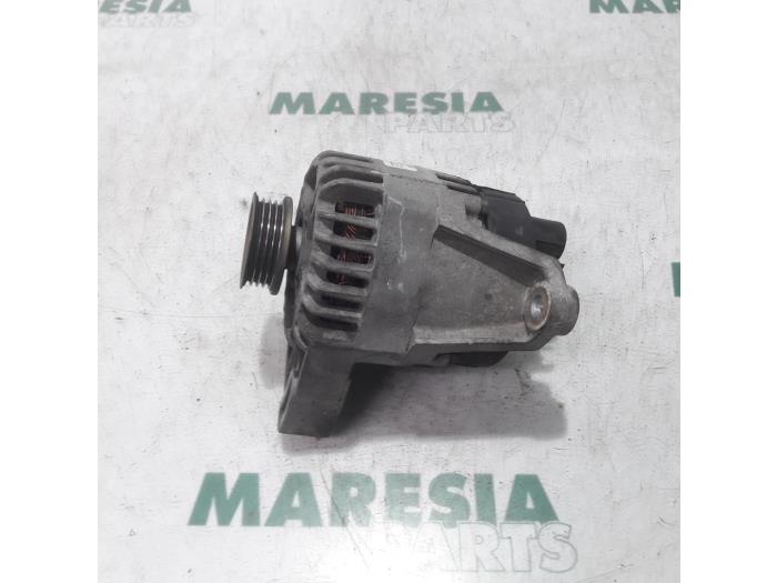 Begagnade Dynamo Fiat Panda (169) 1.1 Fire Pris € 35,00 Marginaltabell erbjuds av Maresia Parts