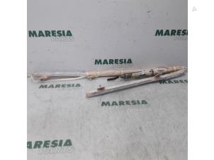 Used Roof curtain airbag, left Citroen C4 Berline (NC) 1.6 Hdi 90 Price € 60,00 Margin scheme offered by Maresia Parts