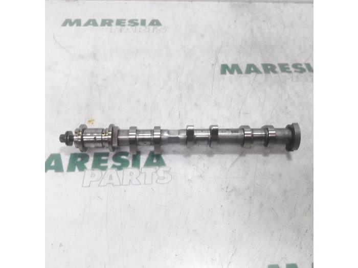 Usagé Arbre à cames Peugeot 2008 (CU) 1.2 Vti 12V PureTech 82 Prix € 75,00 Règlement à la marge proposé par Maresia Parts